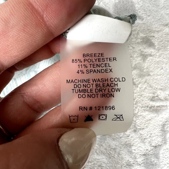 Title Nine Green and White Patterned Midi Dress - Picture 9 of 11